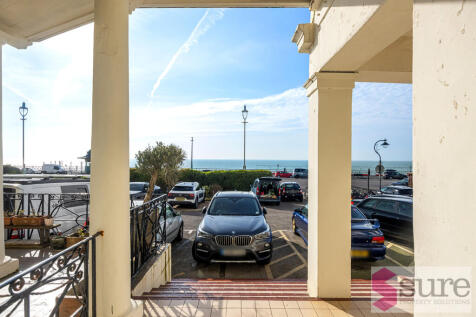 Marine Parade, 11...