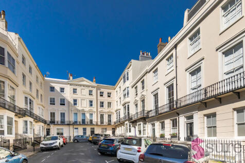 Belgrave Place, 1...