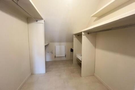 Cloakroom/wc