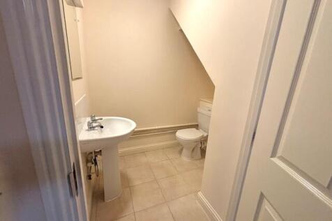 Cloakroom/wc