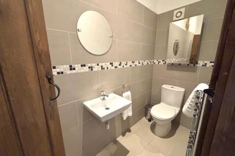 En-suite Bathroom