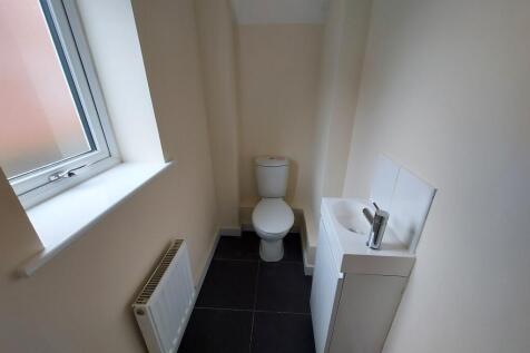 Cloakroom/wc