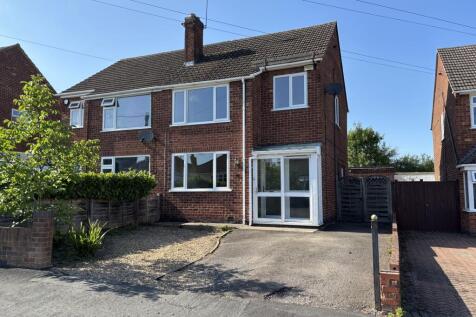 Three bedroom semi detached house in Groby