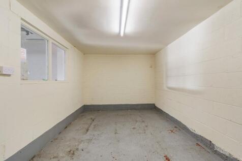 Gallery Image #14 for gbwest11 - West Point Trading Estate - 6000