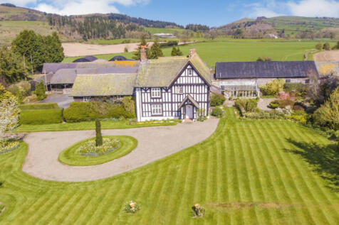 Stunning 6-Bedroom Tudor-Style Home in Bishops Ca