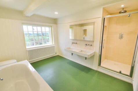 Master Bathroom1