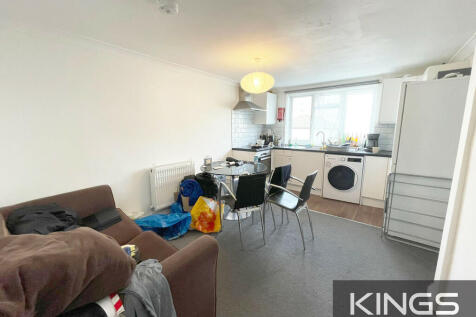 FFF 45 Lyon St (5...