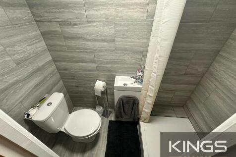 bathroom 1_0