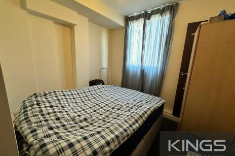 bedroom 1_0