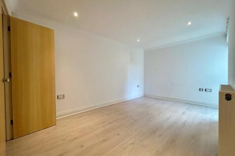 Bedroom (1)