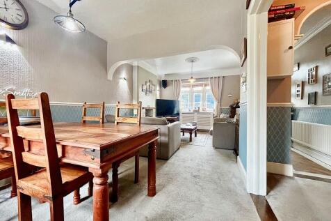 Open plan lounge