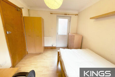 17 Spear Rd (11)l...