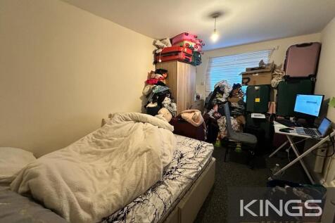 bedroom 1_0