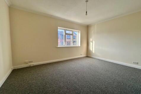 Living Room (2)