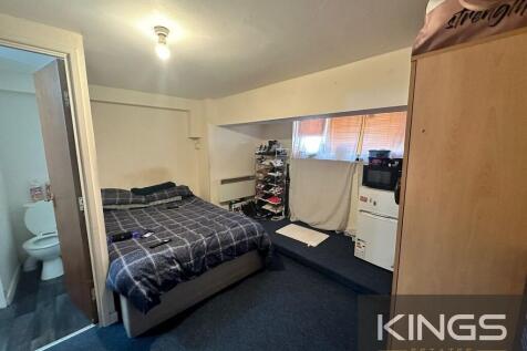 bedroom 1_0