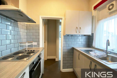 Flat 3, 10 Belmon...