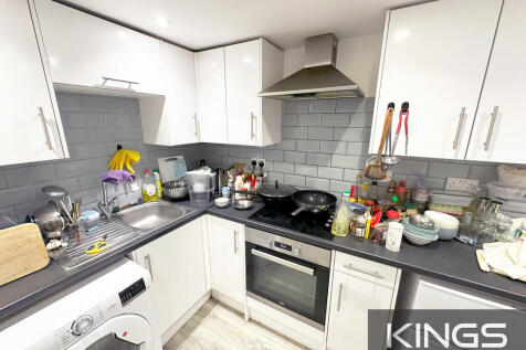 Flat 2, 10-11 Pal...