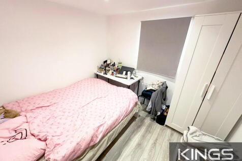 Flat 2, 10-11 Pal...