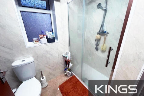 24 Broadlands Rd ...