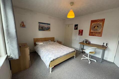 PHOTO-2025-10-16-...