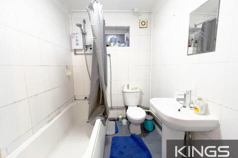 150a Broadlands R...