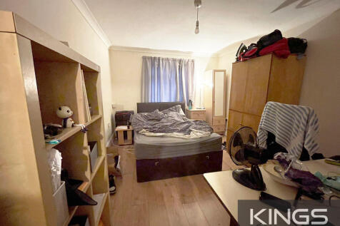 150a Broadlands R...