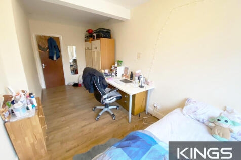 43 Blenheim grds ...