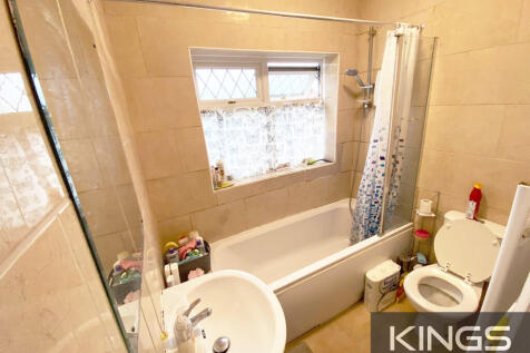 43 Blenheim grds ...