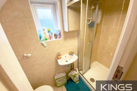 43 Blenheim grds ...