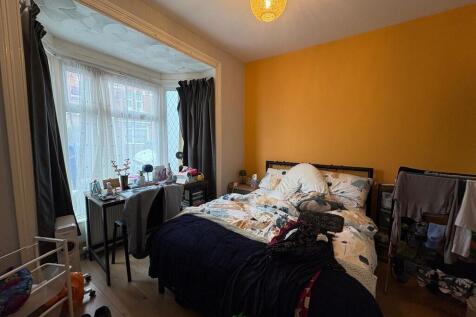 PHOTO-2025-11-05-...