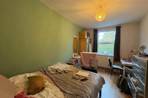 PHOTO-2025-11-05-...