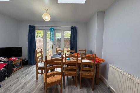 PHOTO-2025-11-05-...