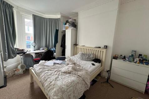 PHOTO-2025-11-05-...