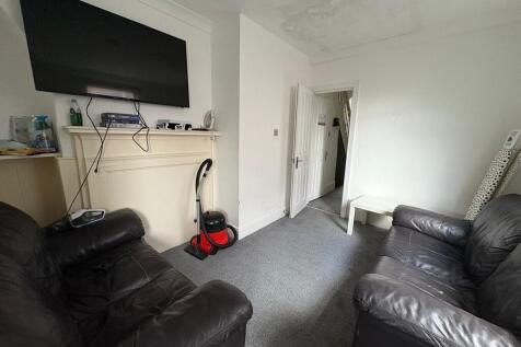 PHOTO-2025-11-05-...