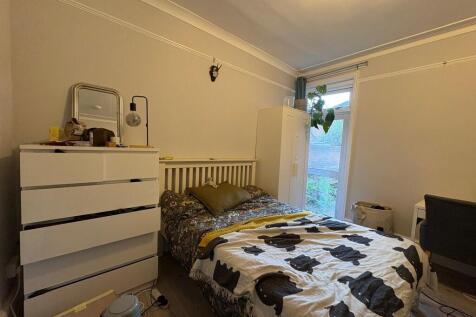 PHOTO-2025-11-05-...