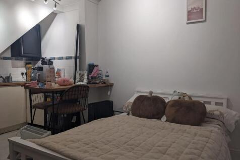 PHOTO-2025-11-05-...