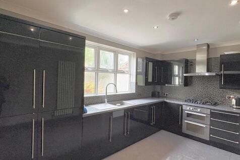 PHOTO-2025-08-07-...