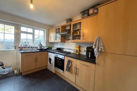 PHOTO-2025-12-01-...