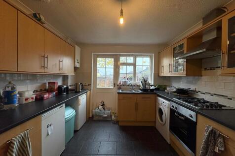 PHOTO-2025-12-01-...