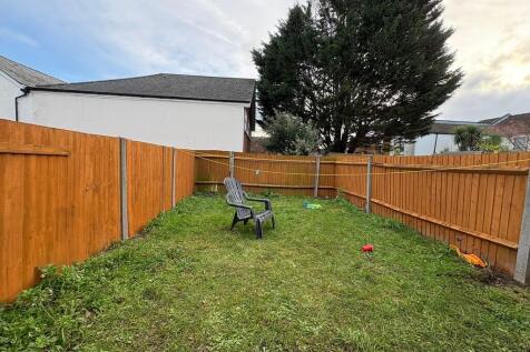 PHOTO-2025-12-01-...