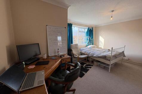 PHOTO-2025-12-02-...