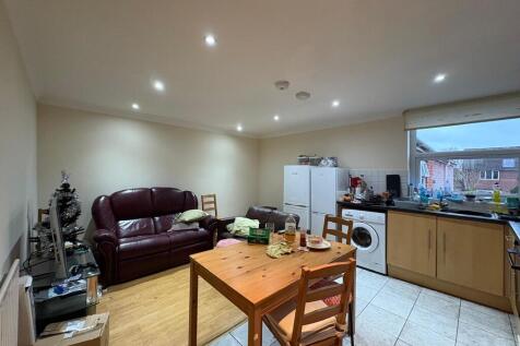 PHOTO-2025-12-08-...