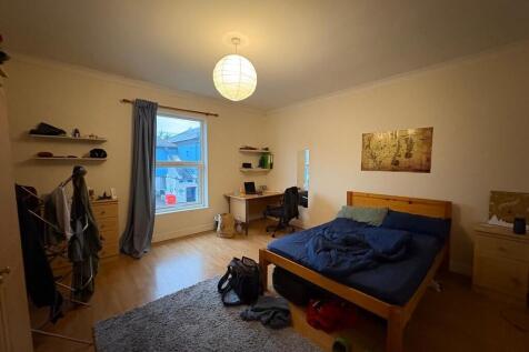 PHOTO-2025-12-08-...