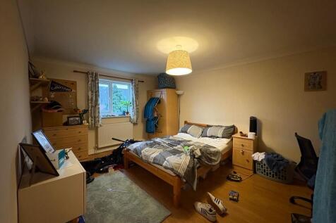 PHOTO-2025-12-08-...