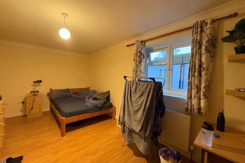 PHOTO-2025-12-08-...