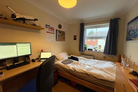 PHOTO-2025-12-08-...