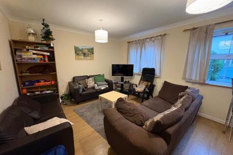 PHOTO-2025-12-08-...