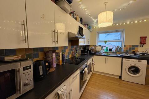 PHOTO-2025-12-08-...