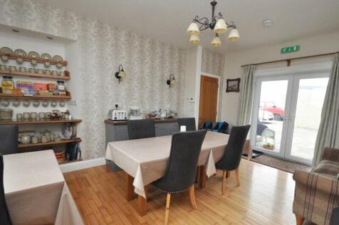B&amp;b Breakfast Room
