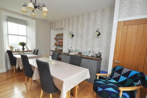 B&amp;b Breakfast Room